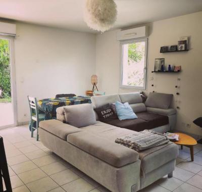 Chambre meublée à louer chez l'habitant