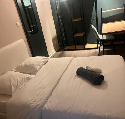 Chambre accès direct terasse en hyper centre