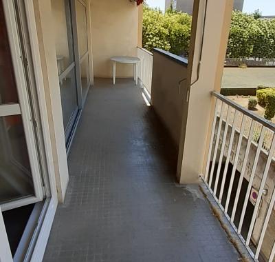 Chambre accès direct terasse en hyper centre