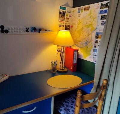 Chambre spacieuse et lumineuse