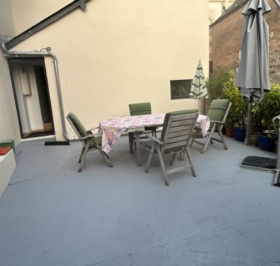 CHAMBRE EN COLOCATION – MAISON MEUBLÉE - JARDIN– ST-SATURNIN-SUR-LOIRE