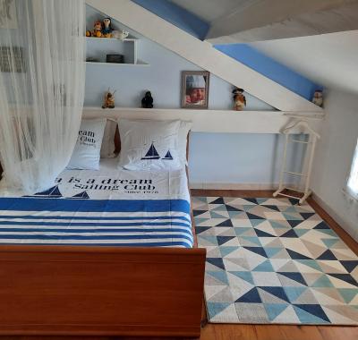 Chambres lits 160 x 200 + 140 x 190