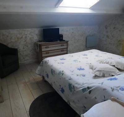 Chambres lits 160 x 200 + 140 x 190
