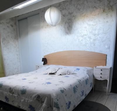 Chambres lits 160 x 200 + 140 x 190