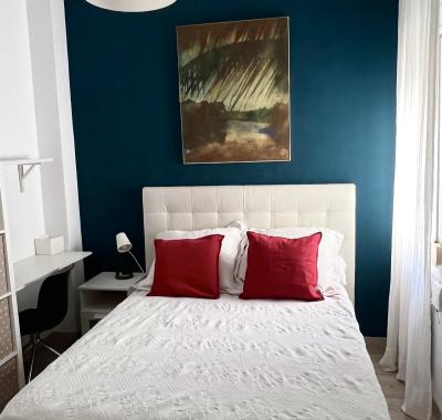 Chambre calme et lumineuse avec sdb privée
