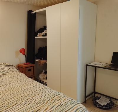 Studio indépendant banlieue est à 30 mn des Halles.