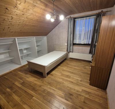 Colocation étudiante dans une maison avec jardin