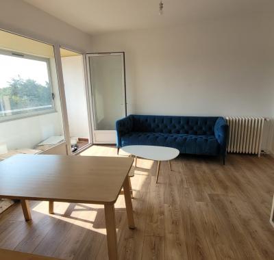 Chambre avec salle de bain et WC privatifs