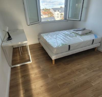 Chambre avec salle de bain et WC privatifs