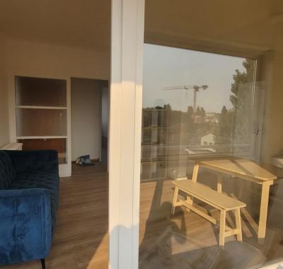 Chambre avec salle de bain et WC privatifs