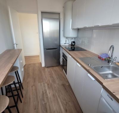 Chambre avec salle de bain et WC privatifs