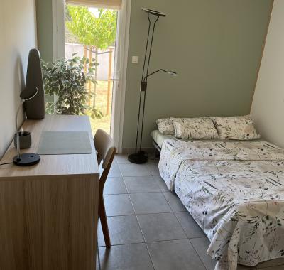Chambre chez l'habitante dans agréable maison au calme