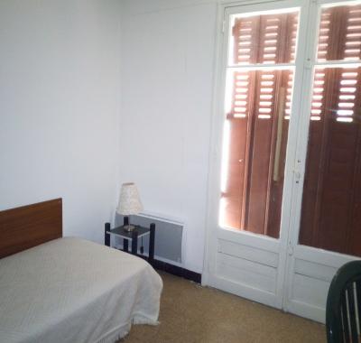 CHAMBRE MEUBLEE