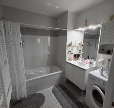 Chambre dans appartement calme - Centre ville - Gare proche
