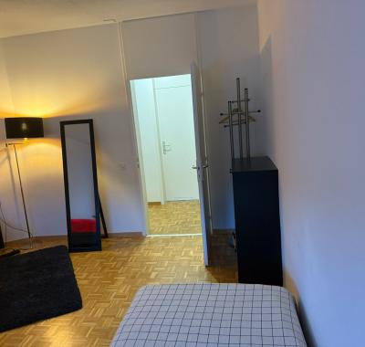 Logement confortable tous prêt tram & Bus 11 Disponible immédiatement.