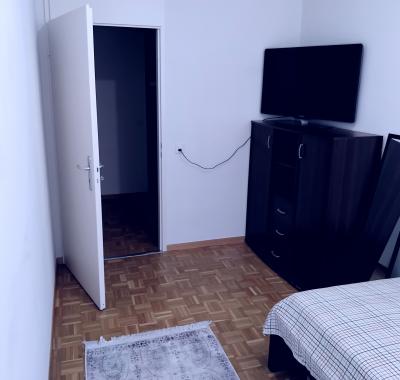 Logement confortable tous prêt tram & Bus 11 Disponible immédiatement.