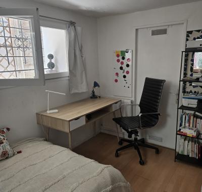 Chambre à louer pour étudiante