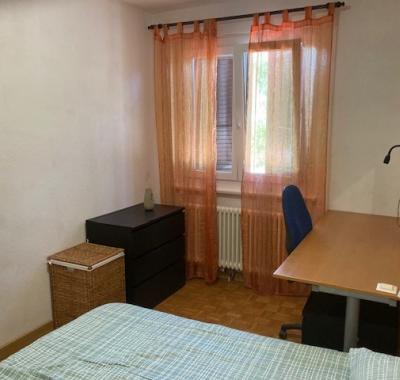Chambre à louer dans villa