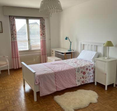 Chambre meublée chez l'habitant à Eysins (Nyon)