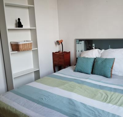 Chambre et salon privatif pour étudiante à Tours