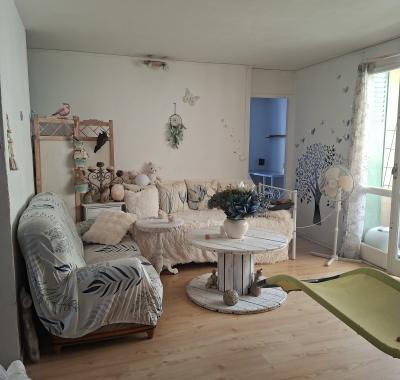 Jolie chambre meublée étudiante chez habitante lyon 5