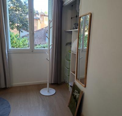 Jolie chambre meublée étudiante chez habitante lyon 5