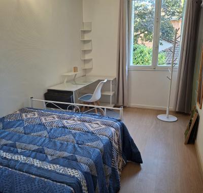 Jolie chambre meublée étudiante chez habitante lyon 5