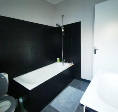 Chambre spacieuse avec salle de bain privée à Plougastel Daoulas