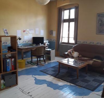 Chambre individuelle dans grande maison de maître avec jardin