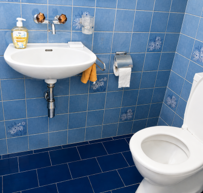 Chambre propre et confortable disponible dans un quartier calme,