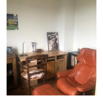 Chambre meublée à louer dans maison