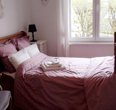 Chambre à louer dans maison avec jardin