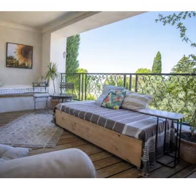 Chambre dans Village Authentique Provençal