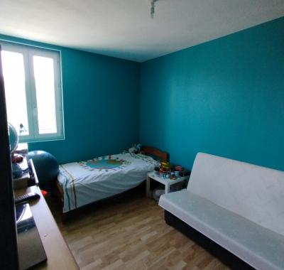 Chambre à louer dans un T4