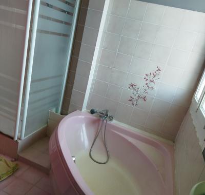 Chambre à louer dans un T4