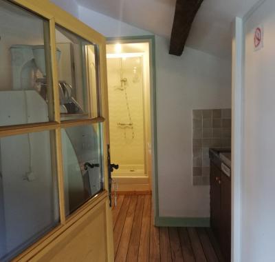 Studio independant au coeur de la nature, proche de st LIVRADE