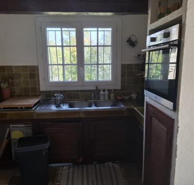 Chambre spacieuse dans cadre idyllique