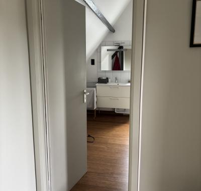 Chambre dans un cadre verdoyant (proche Namur / hôpitaux)