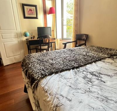 SUPERBE APPARTEMENT 5 MINUTES DE PARIS