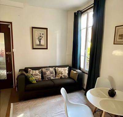 SUPERBE APPARTEMENT 5 MINUTES DE PARIS
