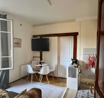 SUPERBE APPARTEMENT 5 MINUTES DE PARIS