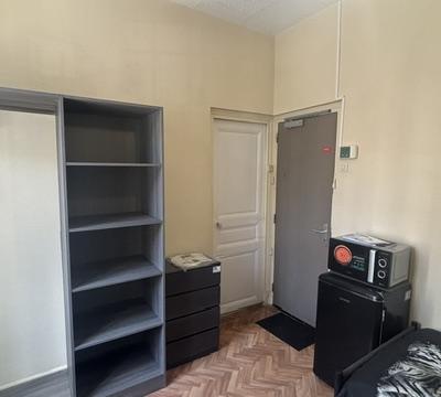 Chambre meublée avec salle de bain privative - Le Perreux-sur-Marne