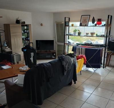 Loue chambre dans une maison bord de mer