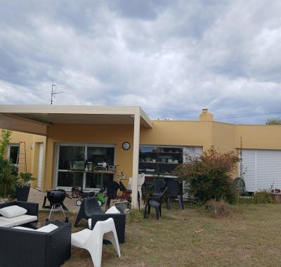 Loue chambre dans une maison bord de mer