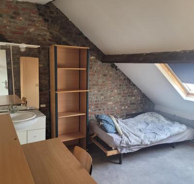 Chambre à louer dans une maison en colocation (5 ch)