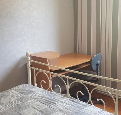 Jolie chambre à louer en pavillon