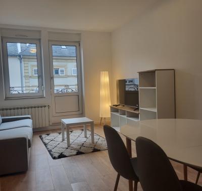 Chambre 20 m² – coloc moderne à Hayange proche Luxembourg