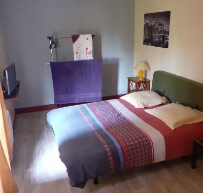 Chambre avec accès cuisine