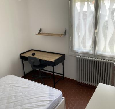 Maison à louer avec 3 chambres meublées + Jardin / Quartier 3 moulins