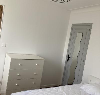 Maison à louer avec 3 chambres meublées + Jardin / Quartier 3 moulins